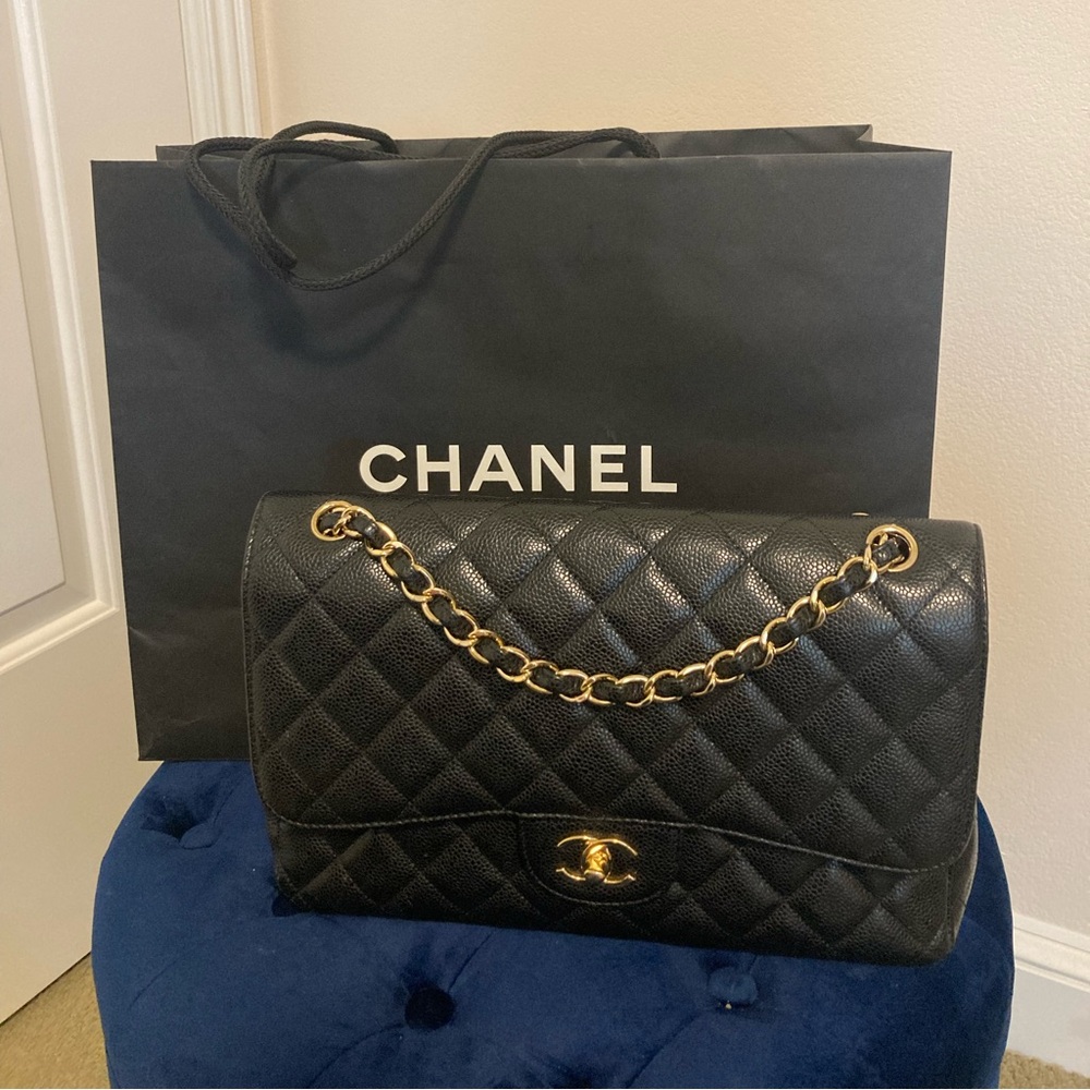 CHANEL CC BLACK QUILTED GOLD HARDWARE CAVIAR JUMBO DOUBLE FLAP CROSSBODY